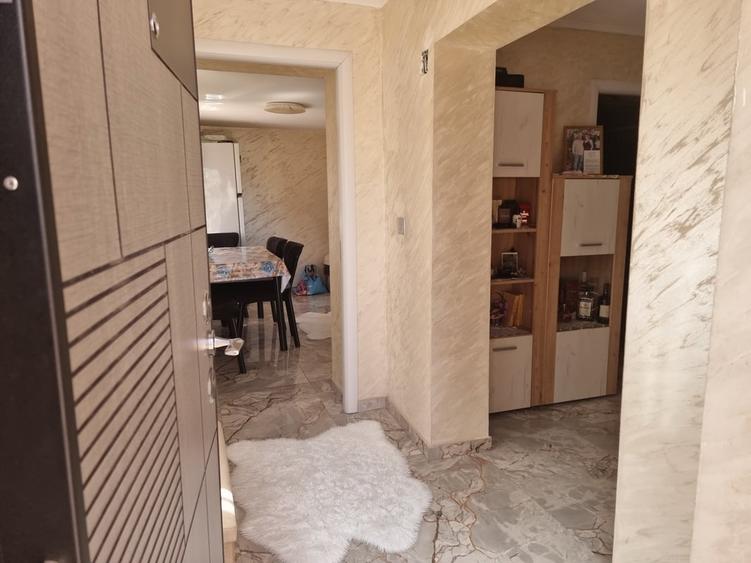Casă individuală cu 2 camere cu Canalizare în Micro 4