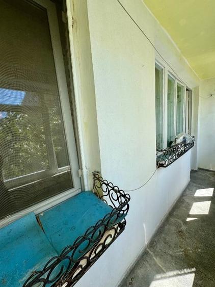 Apartament cu 3 camere decomandat în Colentina