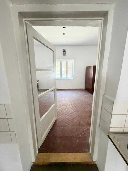 Apartament cu 2 camere nedecomandat în Aninoasa