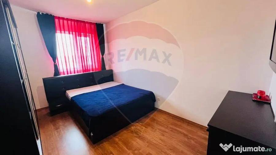 Apartament cu 3 camere decomandat în Nufărul