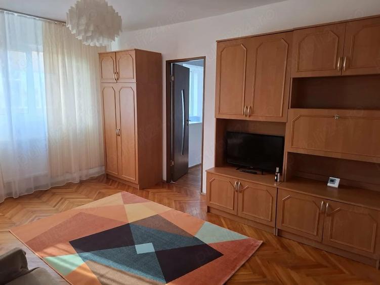 Apartament cu 2 camere semidecomandat în Șagului
