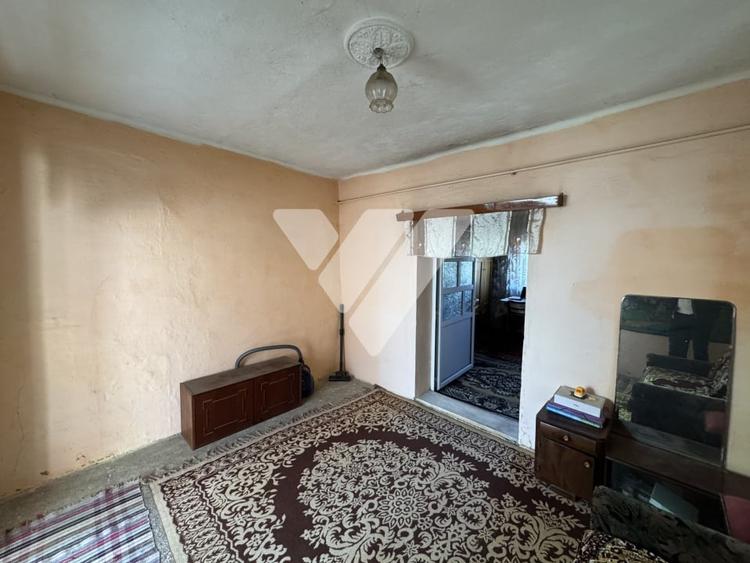 Casă individuală cu 5 camere cu Canalizare în Sadu