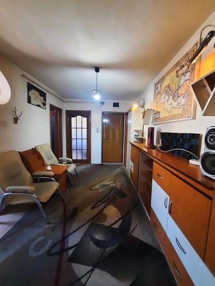 Apartament cu 2 camere decomandat în Mărăței
