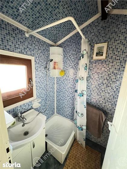 Casă cu 2 camere cu Teren 640 Mp în Rășinari