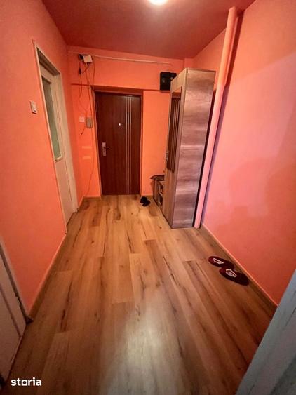Apartament cu 2 camere semidecomandat în Drăgășani