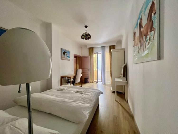 Apartament cu 2 camere decomandat, mobilat în P-ța Ovidiu
