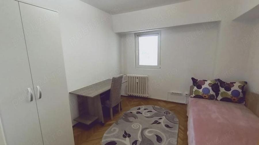 Apartament cu 4 camere semidecomandat în 1 Mai