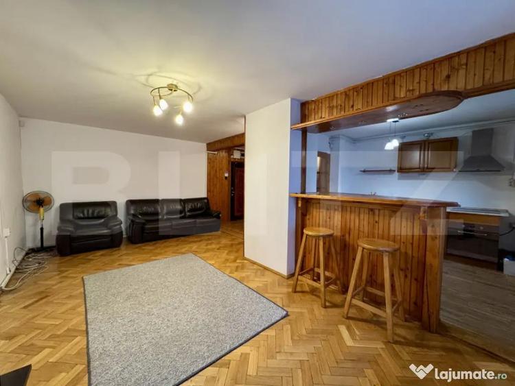 Apartament cu 3 camere decomandat în Semicentral