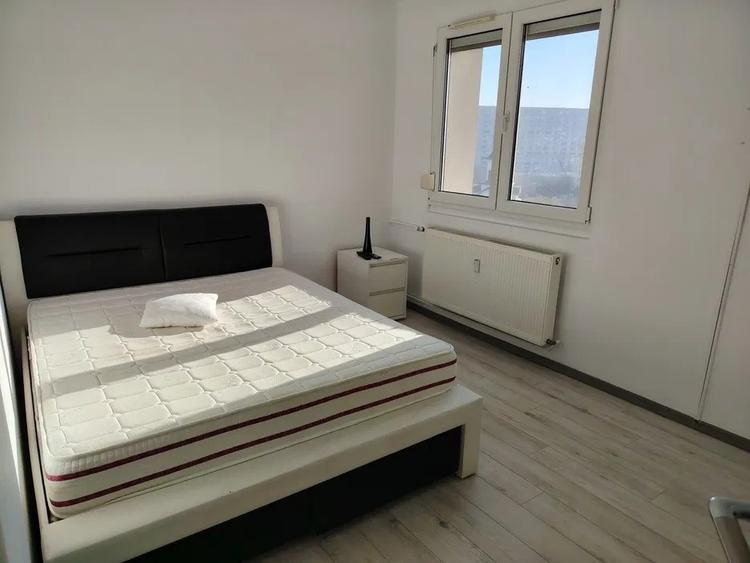 Apartament cu 3 camere semidecomandat, mobilat în Liviu Rebreanu