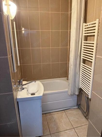 Garsonieră decomandată în Mioriței