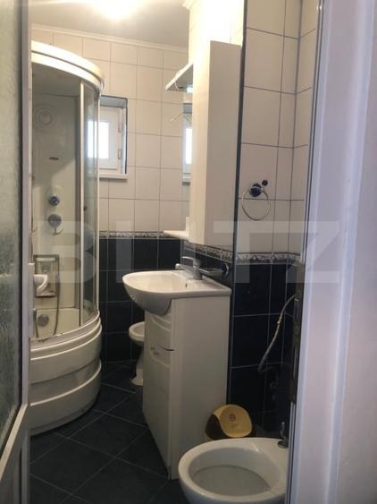 Apartament cu 3 camere decomandat, mobilat în Semicentral