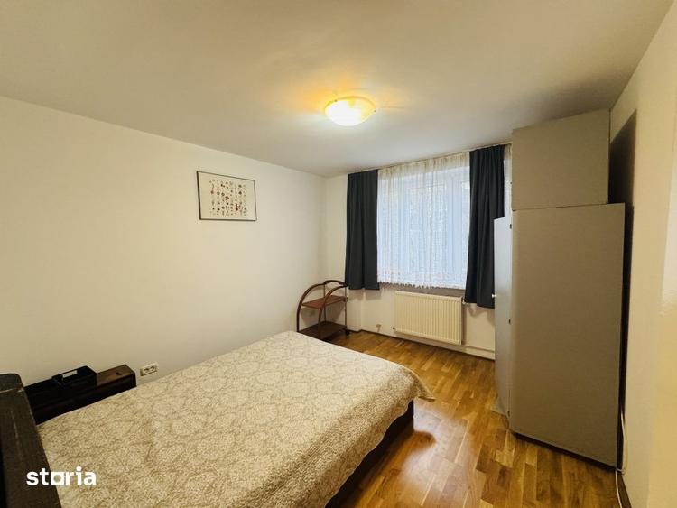 Apartament cu 3 camere semidecomandat, mobilat în Tipografilor