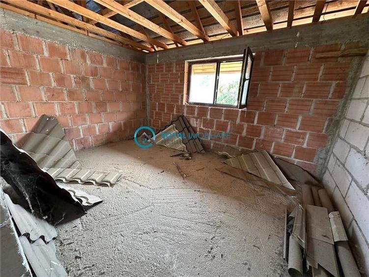 Casă individuală cu 4 camere cu Teren 600 Mp în Iordăcheanu
