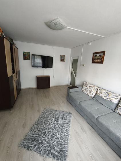 Inchiriez apartament 2 camere - 8