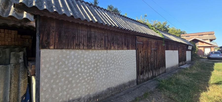 Casă cu 4 camere cu Teren 3500 Mp în Central
