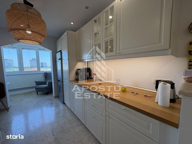 Apartament cu 3 camere decomandat în Punctele Cardinale