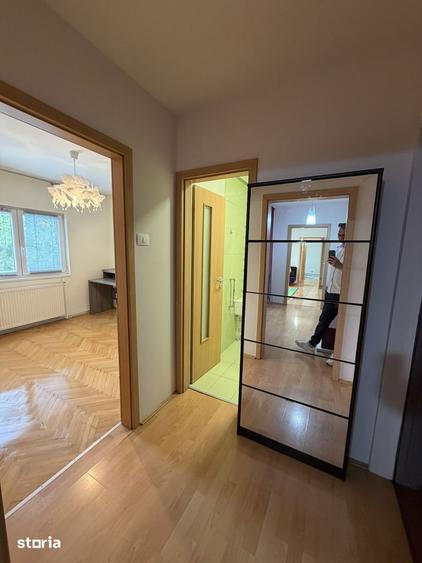 Apartament cu 3 camere în Medicină