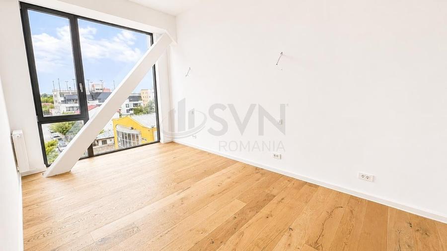Apartament cu 3 camere semidecomandat în Aviației