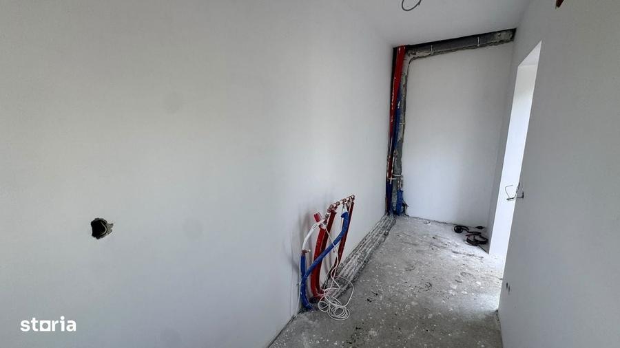 Casă cu 4 camere în Sadu