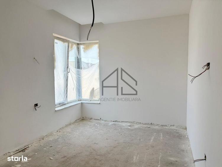 Casă cu 4 camere cu Teren 500 Mp în Sântandrei