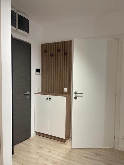 Apartament cu 2 camere semidecomandat în Tei