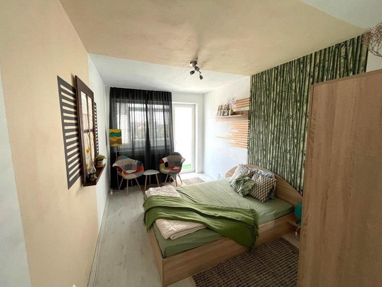 Apartament cu 3 camere decomandat în Drumul Taberei