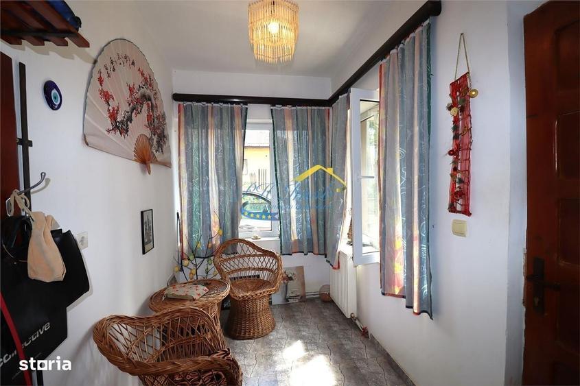 Casă cu 4 camere cu Teren 463 Mp în Central
