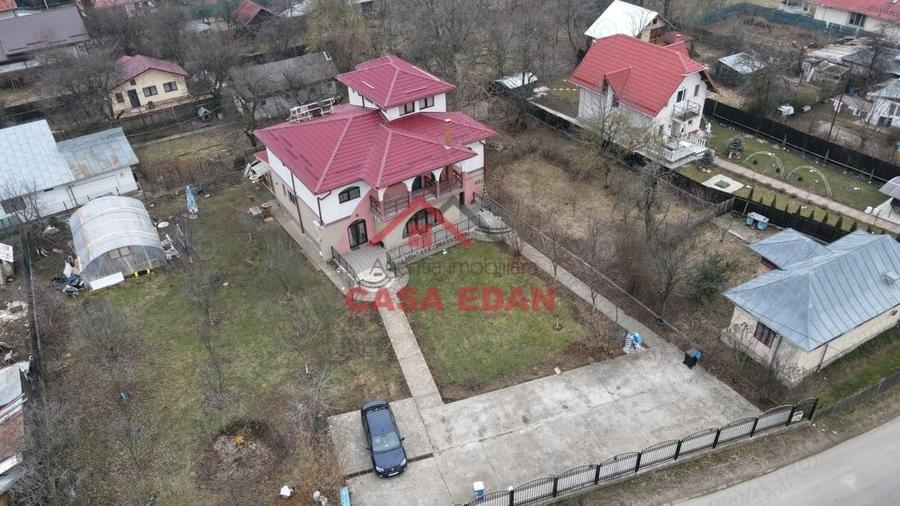 Casă cu 6 camere cu Teren 1412 Mp în Breaza de Jos