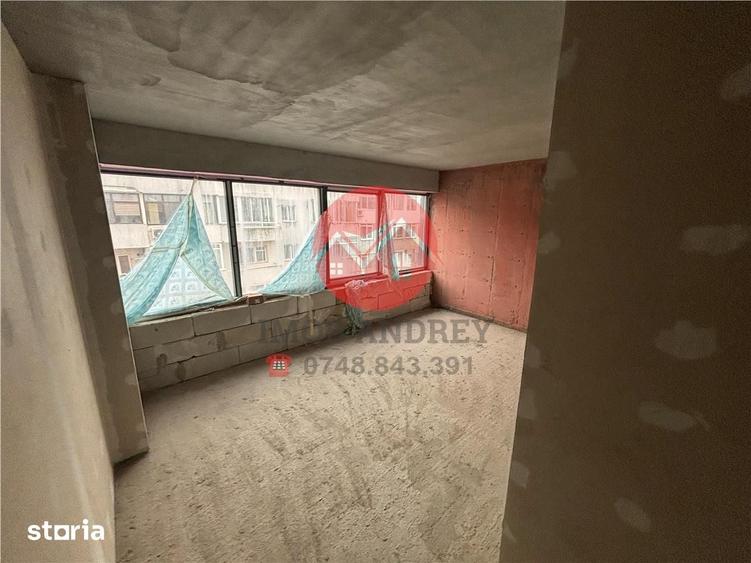 Spațiu comercial, de 1,100 mp, în Central