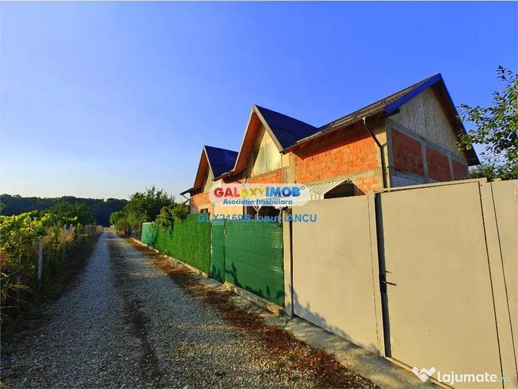 Casă cu 10 camere cu Teren 560 Mp în Clinceni