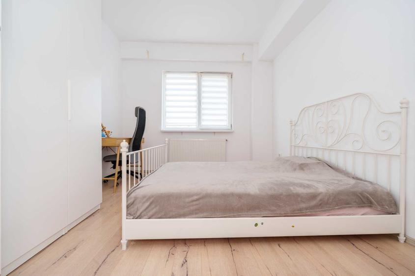 Inchiriez Apartament 3 camere - Dobroesti - 1