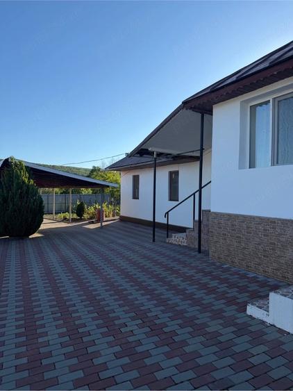 Casă cu 3 camere cu Teren 780 Mp în Exterior Vest