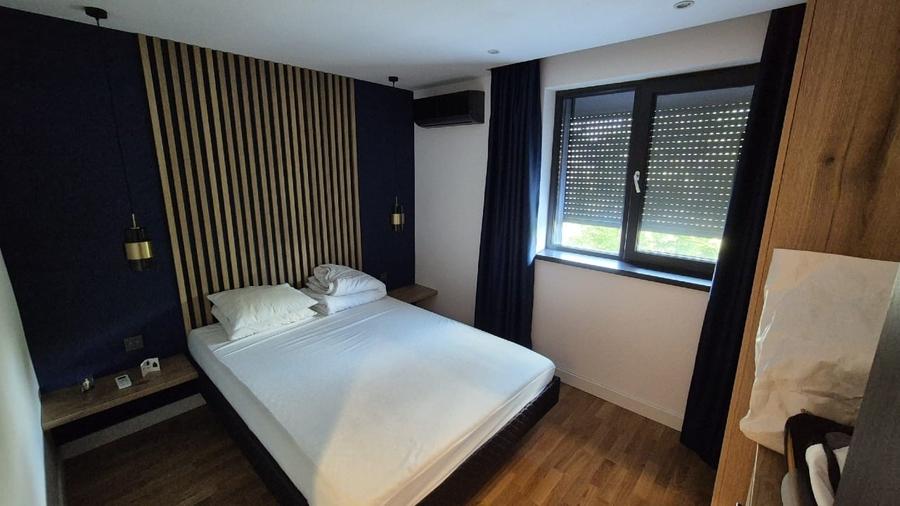 Apartament cu 2 camere decomandat, mobilat în Podu Roș