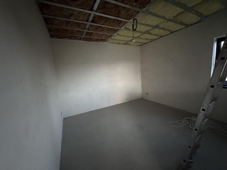 Casă individuală cu 4 camere cu Canalizare în Becicherecu Mic