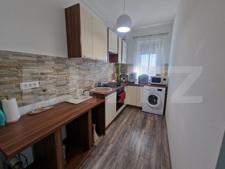Apartament cu 2 camere semidecomandat, mobilat în Dumbrăvița