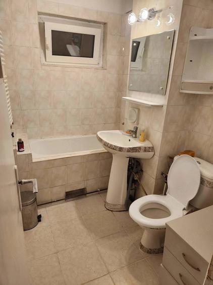 Apartament cu 2 camere decomandat în Girocului