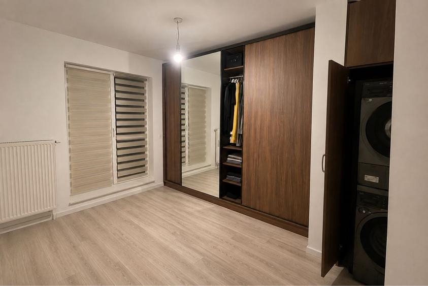 Apartament cu 3 camere semidecomandat în Fundeni