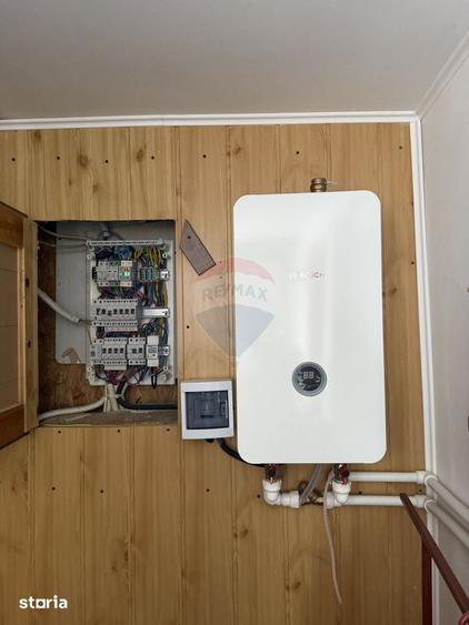 Casă cu 5 camere cu Teren 3344 Mp în Țifești