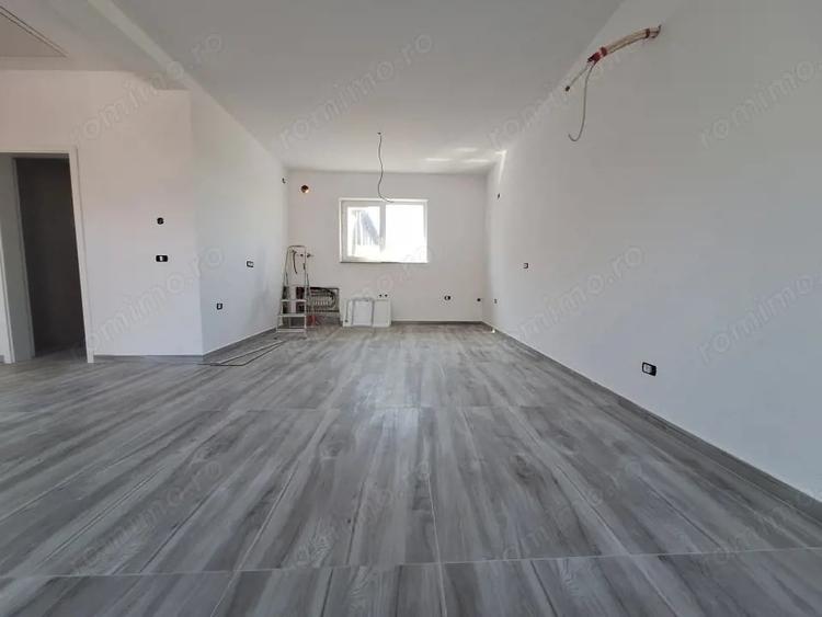 Casă cu 3 camere cu Teren 287 Mp în Sânandrei