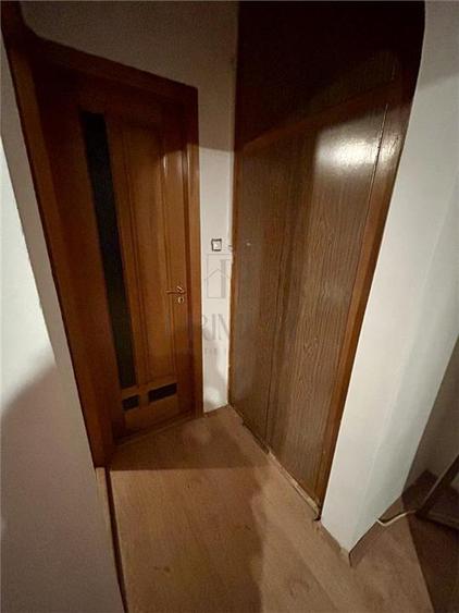 Apartament cu 2 camere semidecomandat, mobilat în Soarelui
