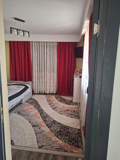 Casă cu 4 camere cu Teren 650 Mp în Vulcan