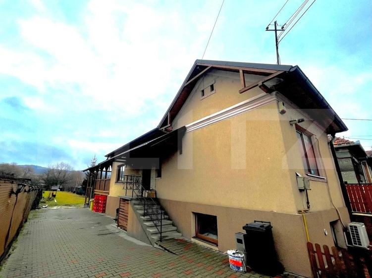 Casă individuală cu 2 camere cu Canalizare în Baciu