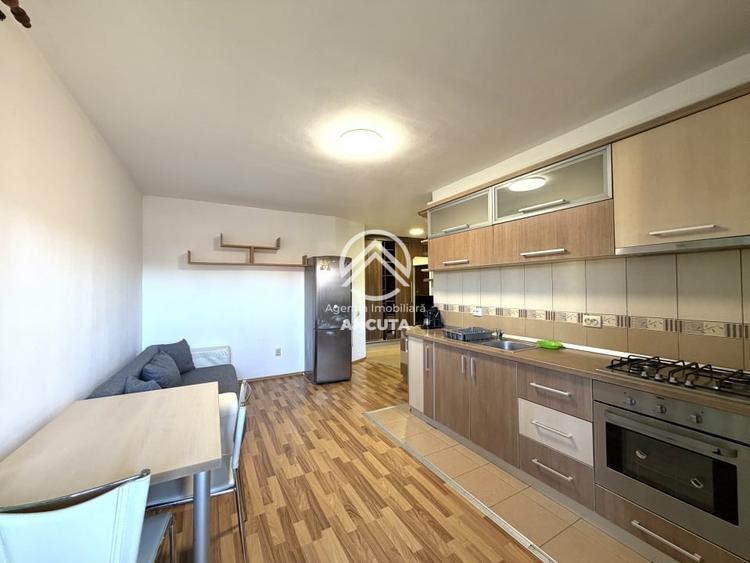 Apartament cu 2 camere semidecomandat în Florești