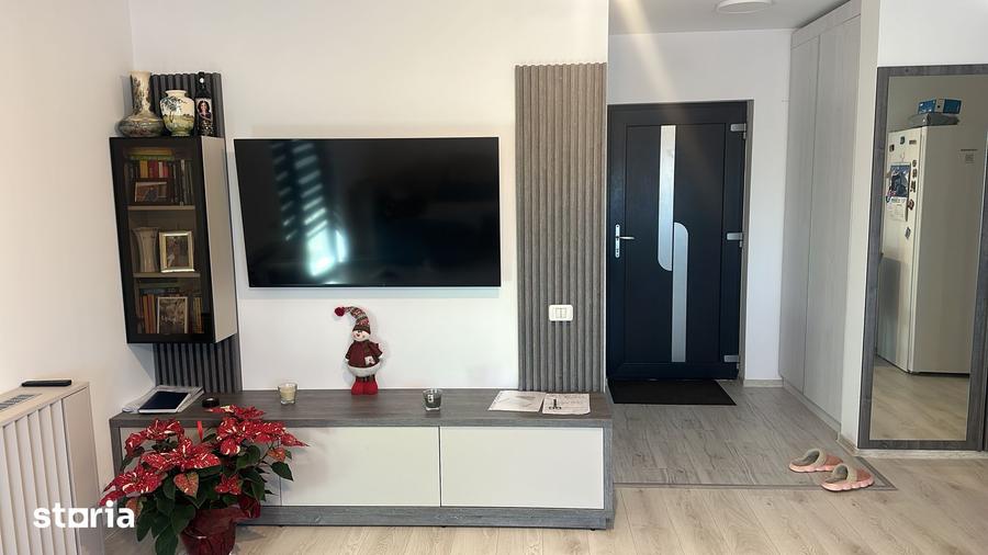 Casă cu 3 camere cu Teren 400 Mp în Bradu
