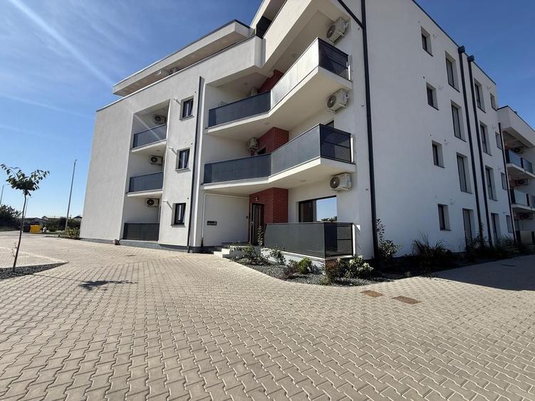 Birou, de 46 mp, în Nord