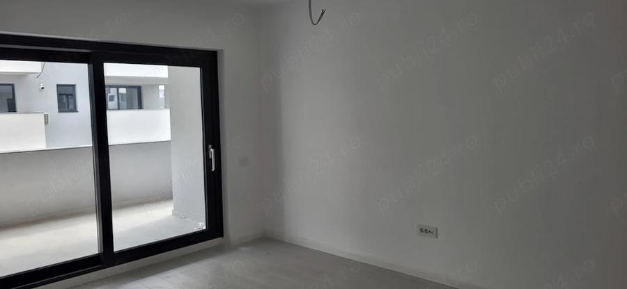 Apartament cu 4 camere decomandat în Theodor Pallady