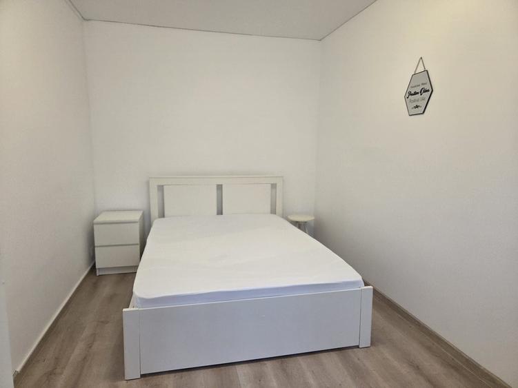 Apartament cu 2 camere semidecomandat în Palazu Mare