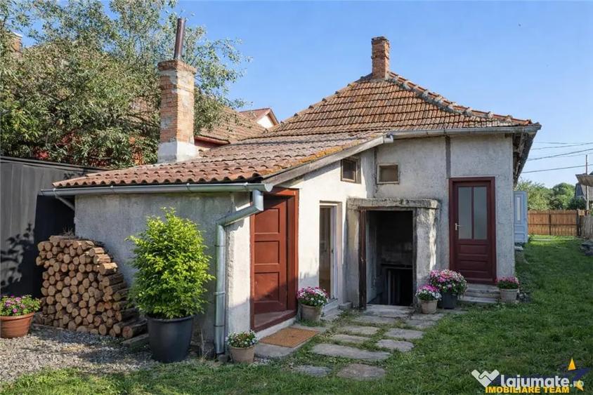 Casă cu 4 camere cu Teren 412 Mp în Brețcu