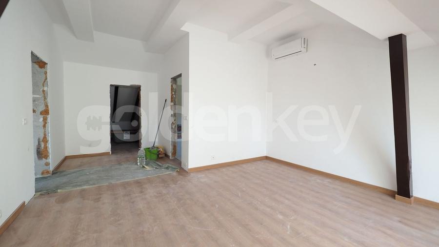 Vilă cu 6 dormitoare | cartier rezidential langa padure - 14