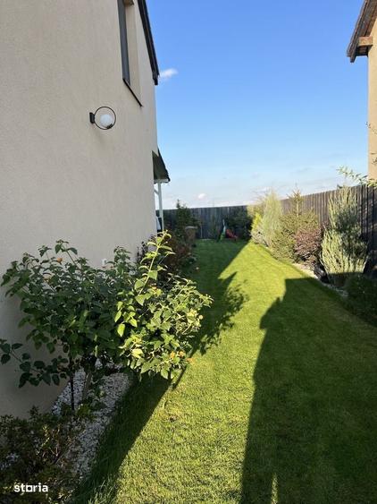 Casă cu 4 camere în Central